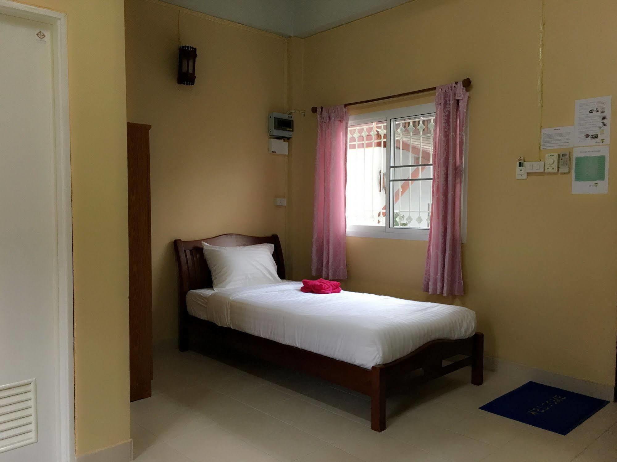 Sarin Guesthouse Koh Tao Extérieur photo